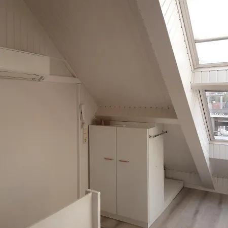 Sixtyfour Penthouse 公寓 克诺克－海斯特